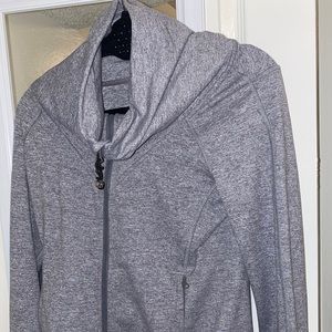 Lululemon Zip Up🥳